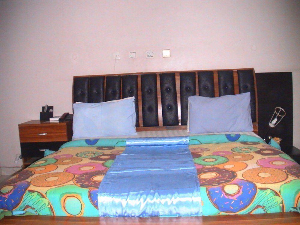 Dublina Suites Festac Town Exterior photo