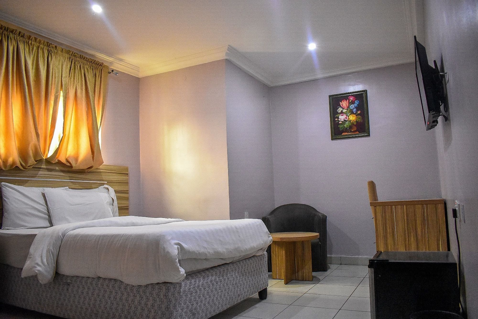 Dublina Suites Festac Town Exterior photo