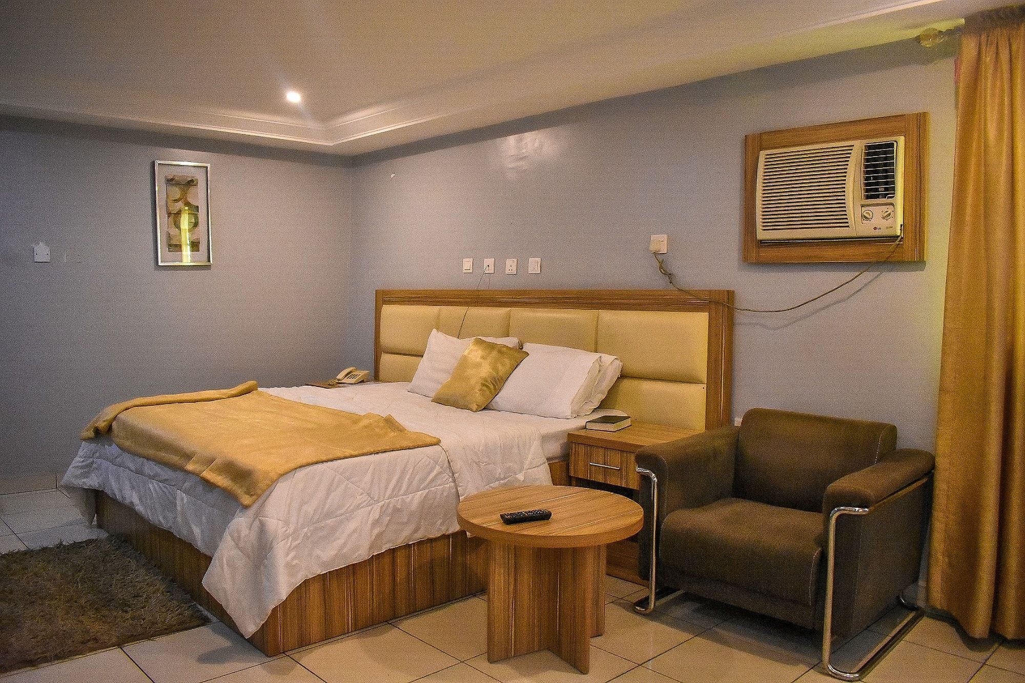 Dublina Suites Festac Town Exterior photo