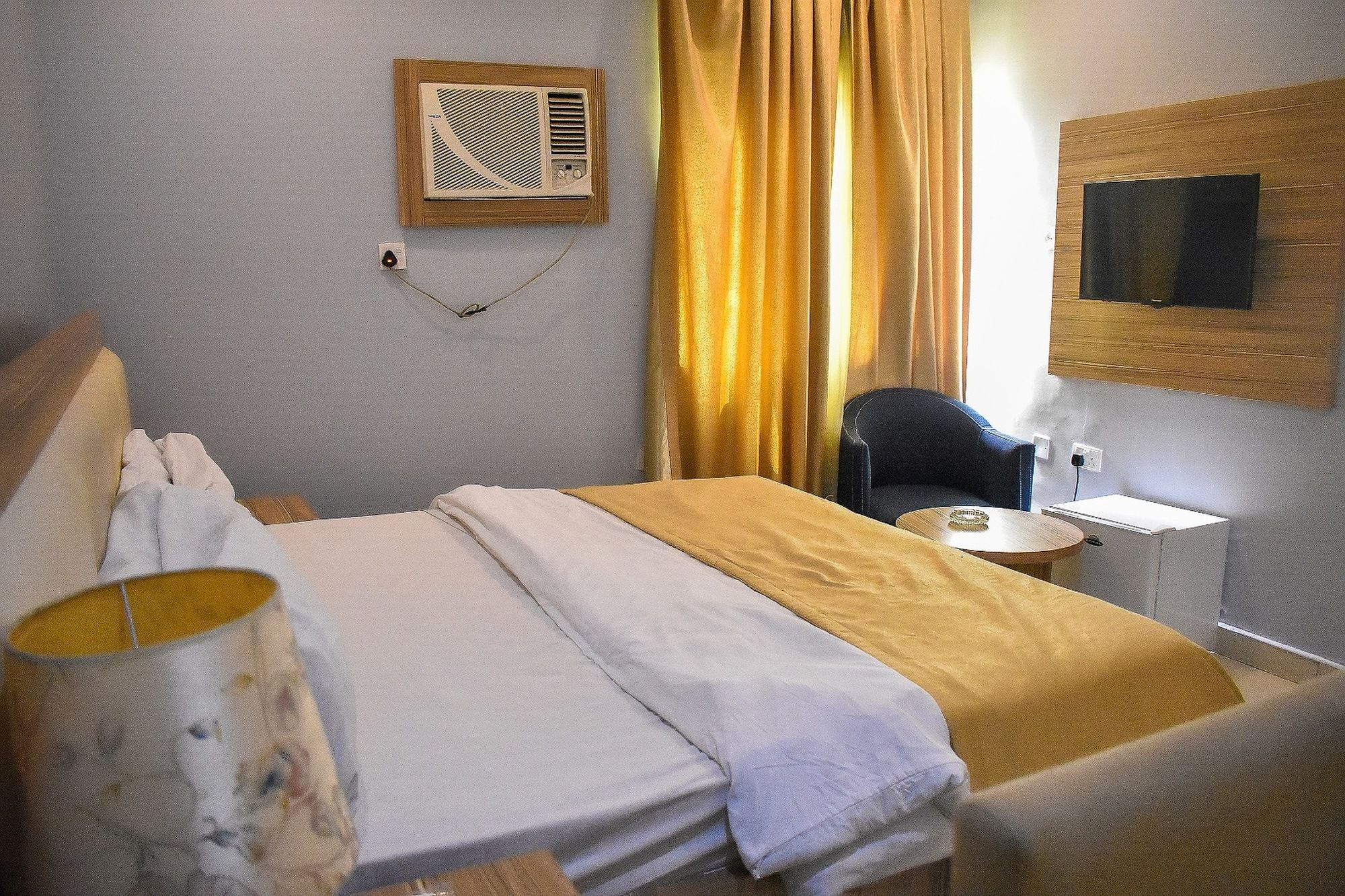 Dublina Suites Festac Town Exterior photo